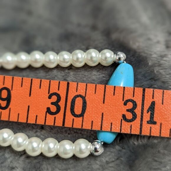 Vintage Faux Pearls and Blue Howelite Bead Necklace w/ Matching Pierced Earrings - Picture 11 of 12